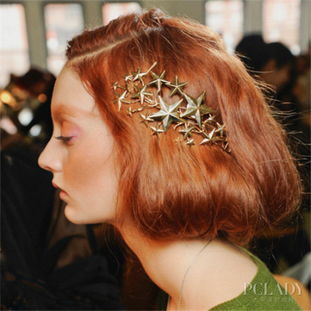 5款別致發(fā)飾吸睛搭法，輕松擺脫平庸路人感